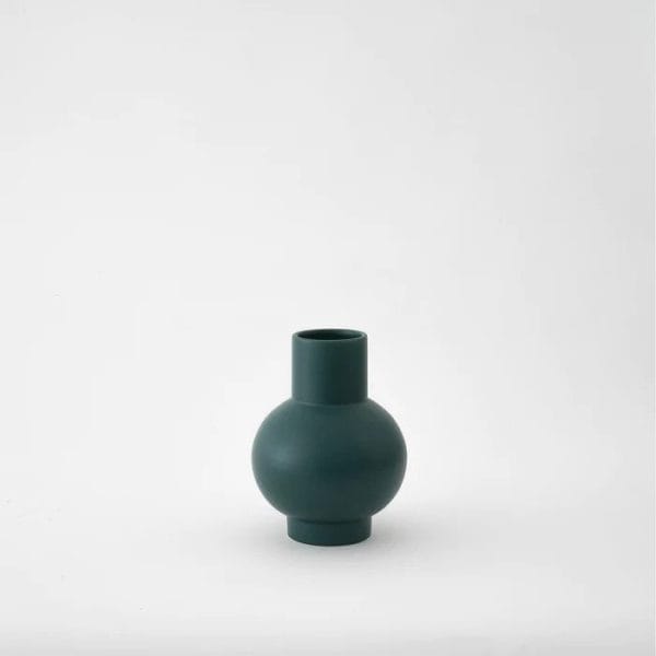 Strøm Small Vase, Green Gables, 12 x 16 cm
