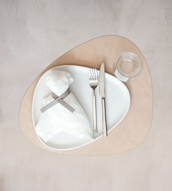 Dinner Mat Curve L, Leather Nupo, Sand (Set of 4), 37 x 44 cm - Image 2
