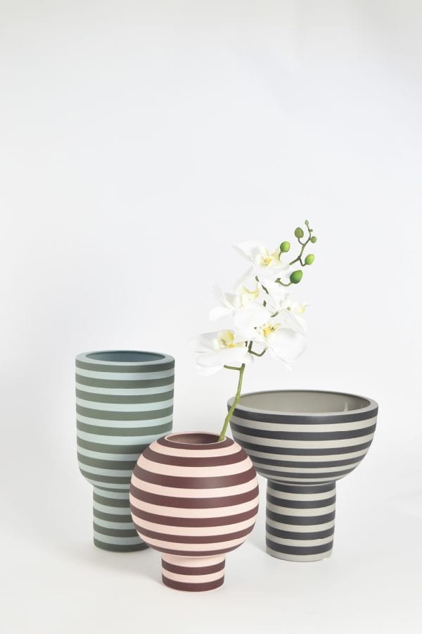 Varia Sculptural Vase, Dusty Green/Forest, Ø15 cm - Image 2