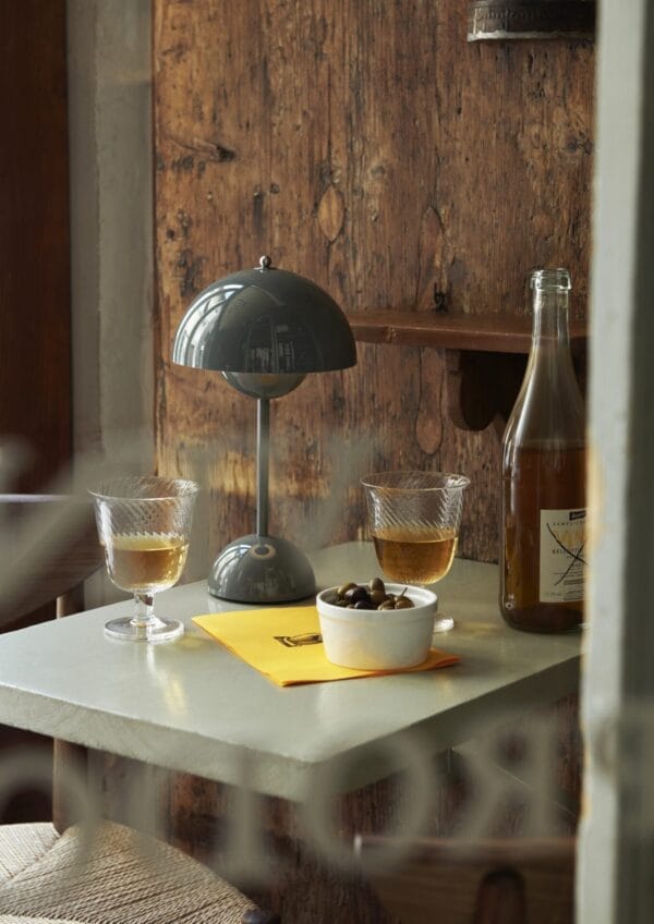 Flowerpot Portable Lamp VP9, Stone Blue
