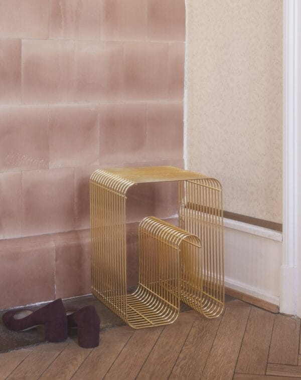 Curva Stool, Gold