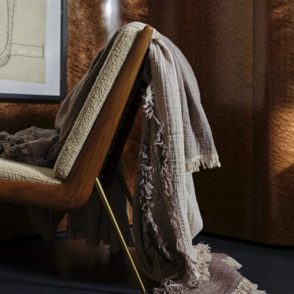 Boomerang Armchair, Cushion Set HM1, Loop Cream K5042/33, Base Walnut/Brass Legs - Image 2