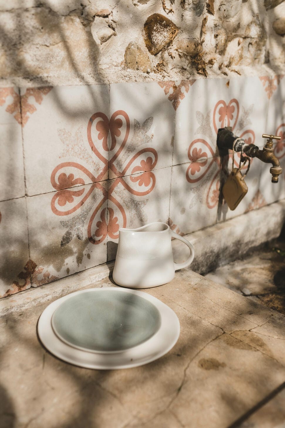 Maguelone Round L, Quartz, Ø26.5 cm