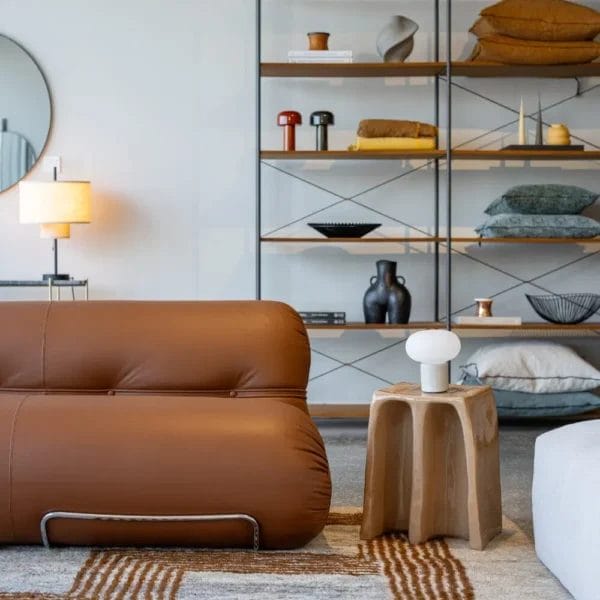 Chouchou Stool, Tobacco