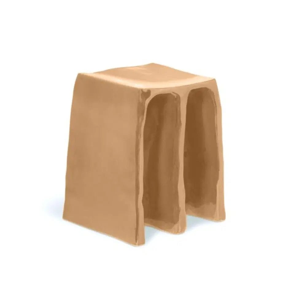 Chouchou Stool, Tobacco