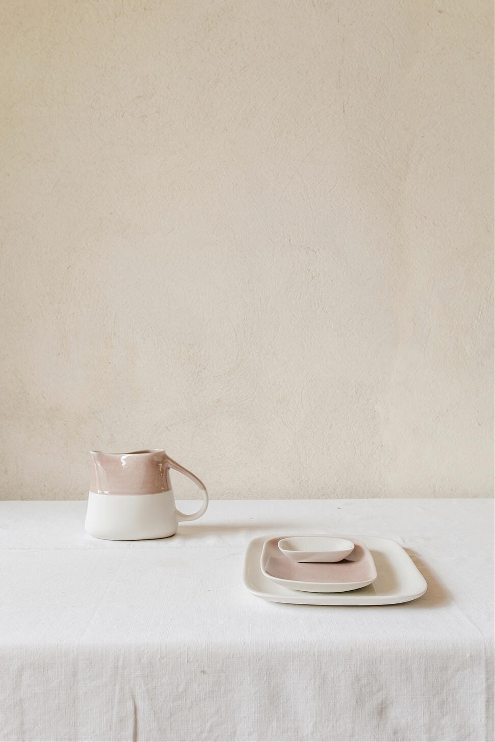 Maguelone Mini Plate, Quartz, 10 x 7.5 cm