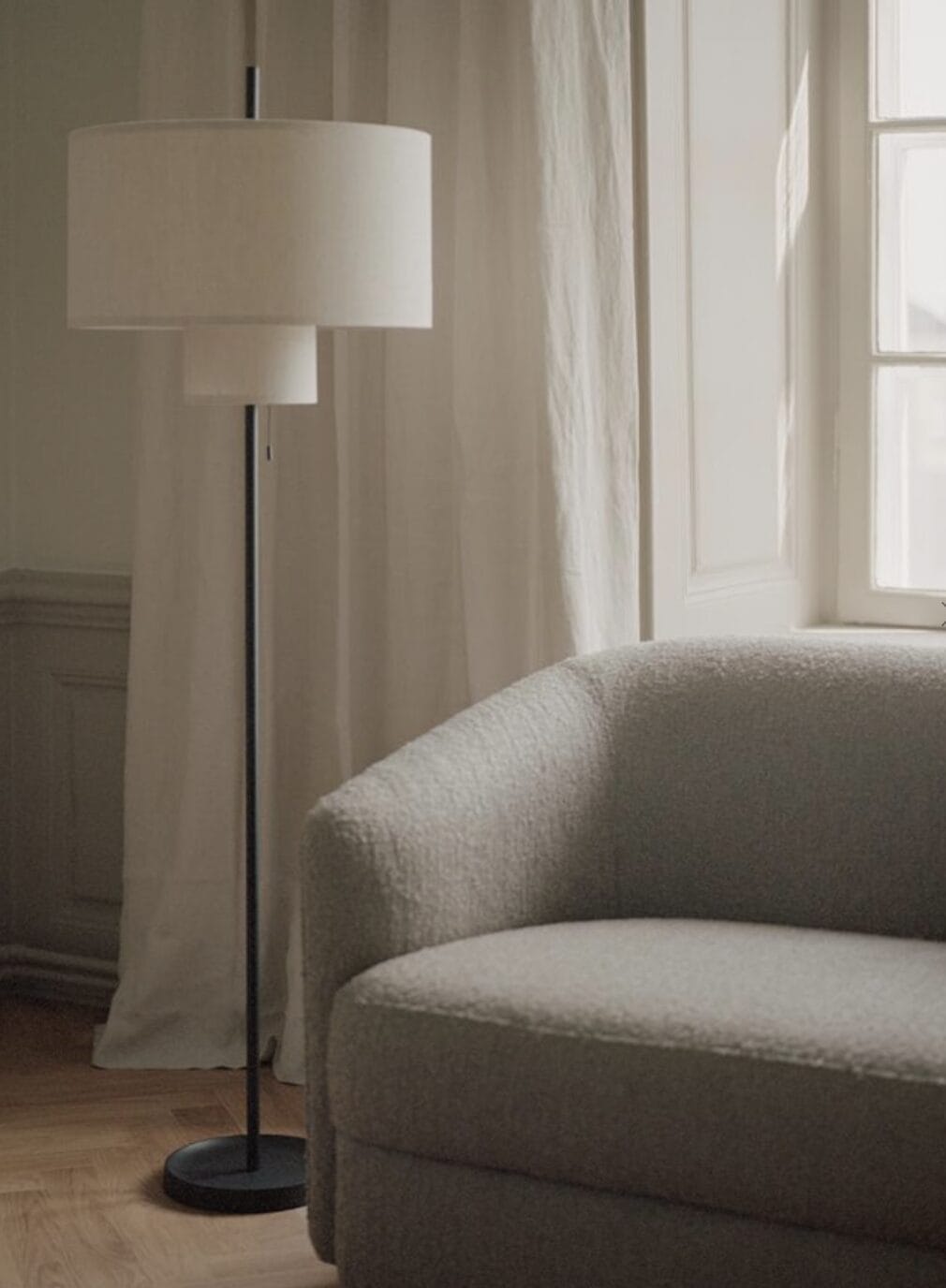 Margin Floor Lamp, Shade Beige, Base Black - Image 3