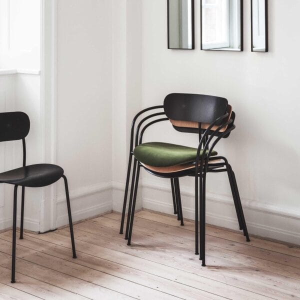 Pavilion Chair AV4 with armrest, Velvet 01 Forest, Seat Upholstery, Black Base Oak, Brass fitting - Image 4