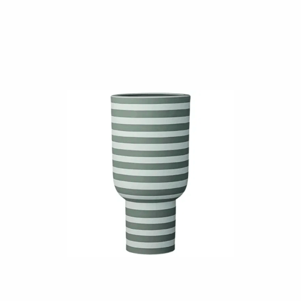 Varia Sculptural Vase, Dusty Green/Forest, Ø15 cm