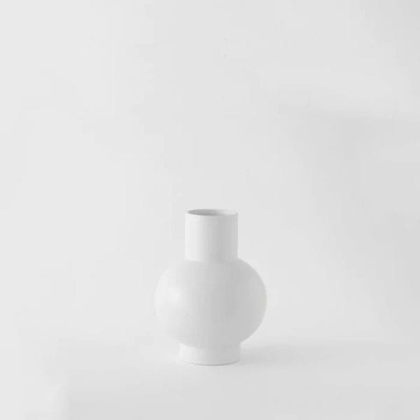 Strøm Small Vase, Vaporous Grey,  12 x 16 cm