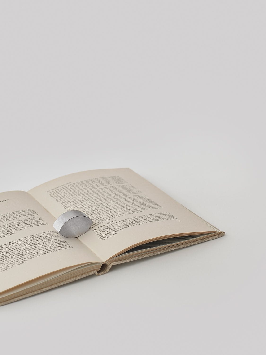 Almond - Stainless Steel - Object - Image 3