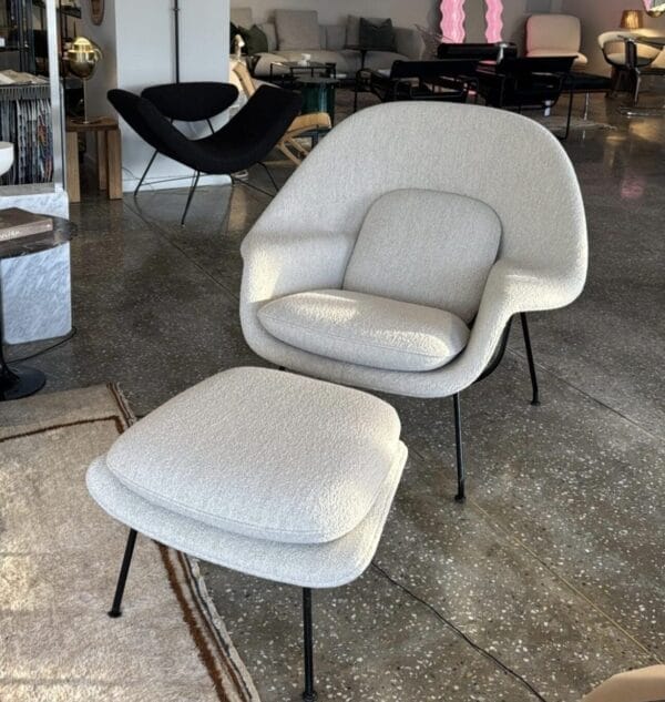 Womb Chair Relax, Fabric Curly Ivory 01/2