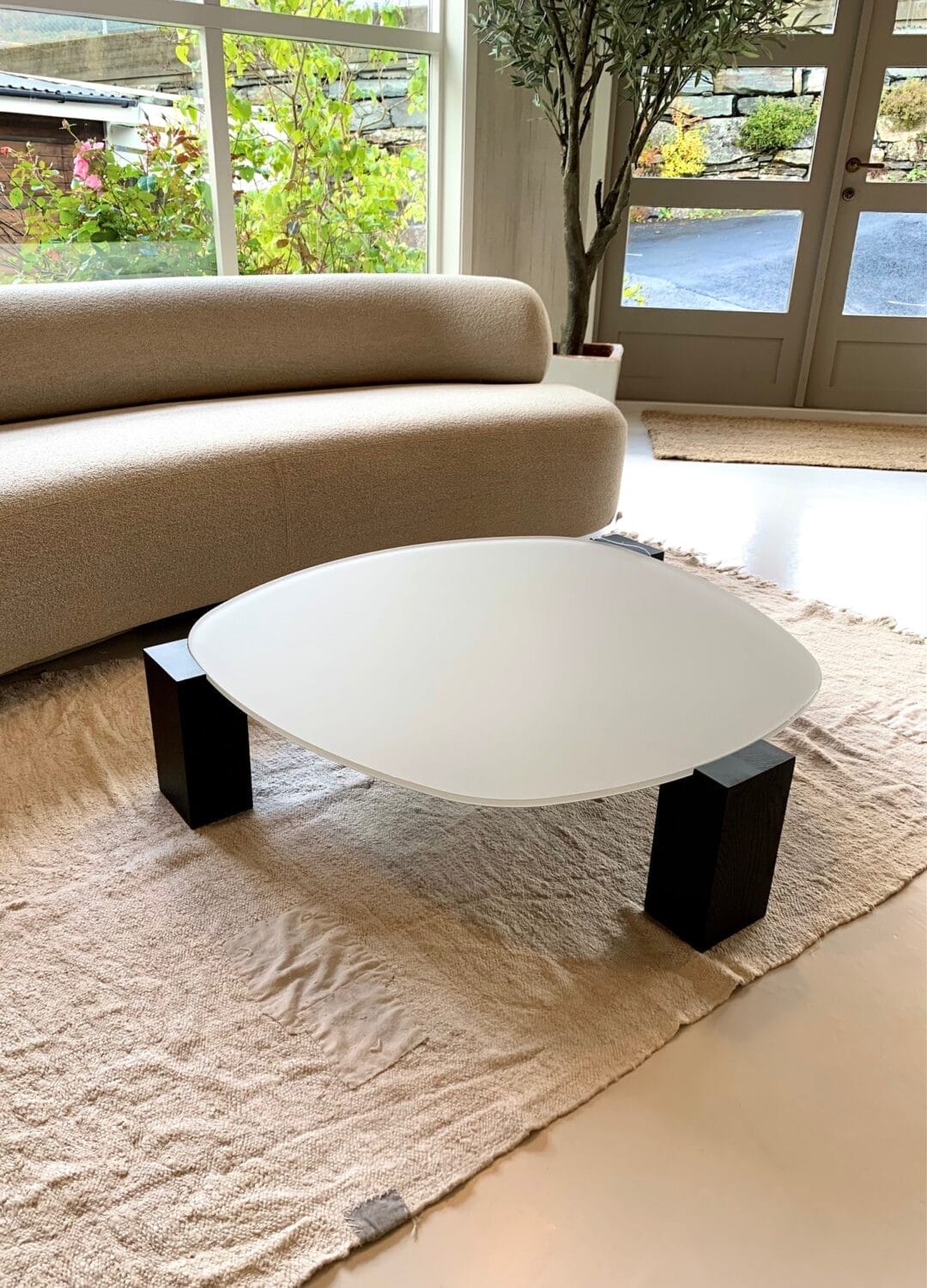 Gogan Table Glass Top, Sand Caffe, 101×108 H27 cm
