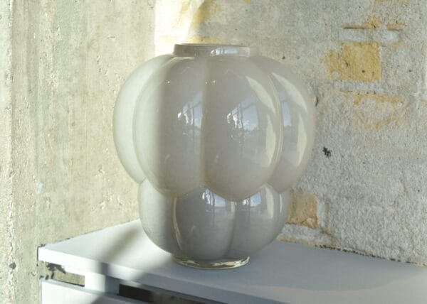 UVA Glass Vase Dove, Ø20 cm - Image 4