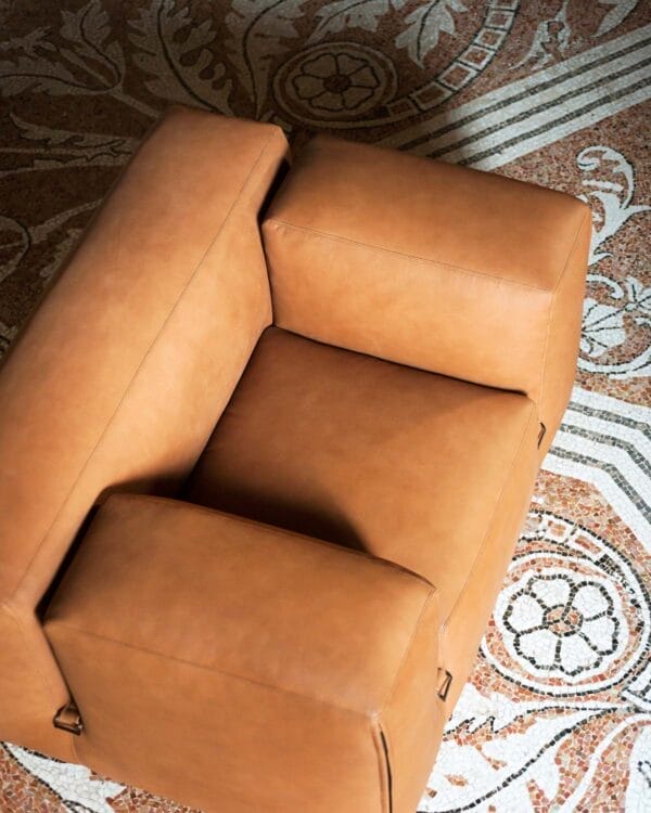 Le Mura Armchair, Zahir leather 10, Cat. Z - Image 2