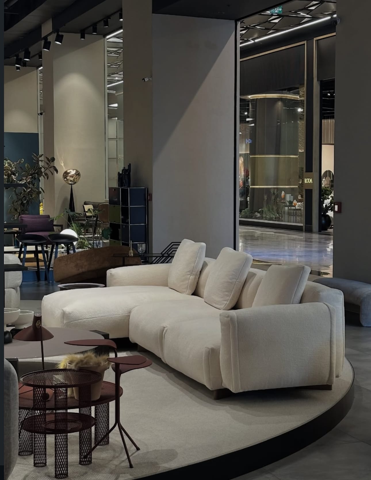 Cuadra Lateral 2 seat unit left + Chaise Longue right , Cat W, Fabric A5461 Camy Cream, Legs caffe brushed, W335 x D155 x H81 - Image 3