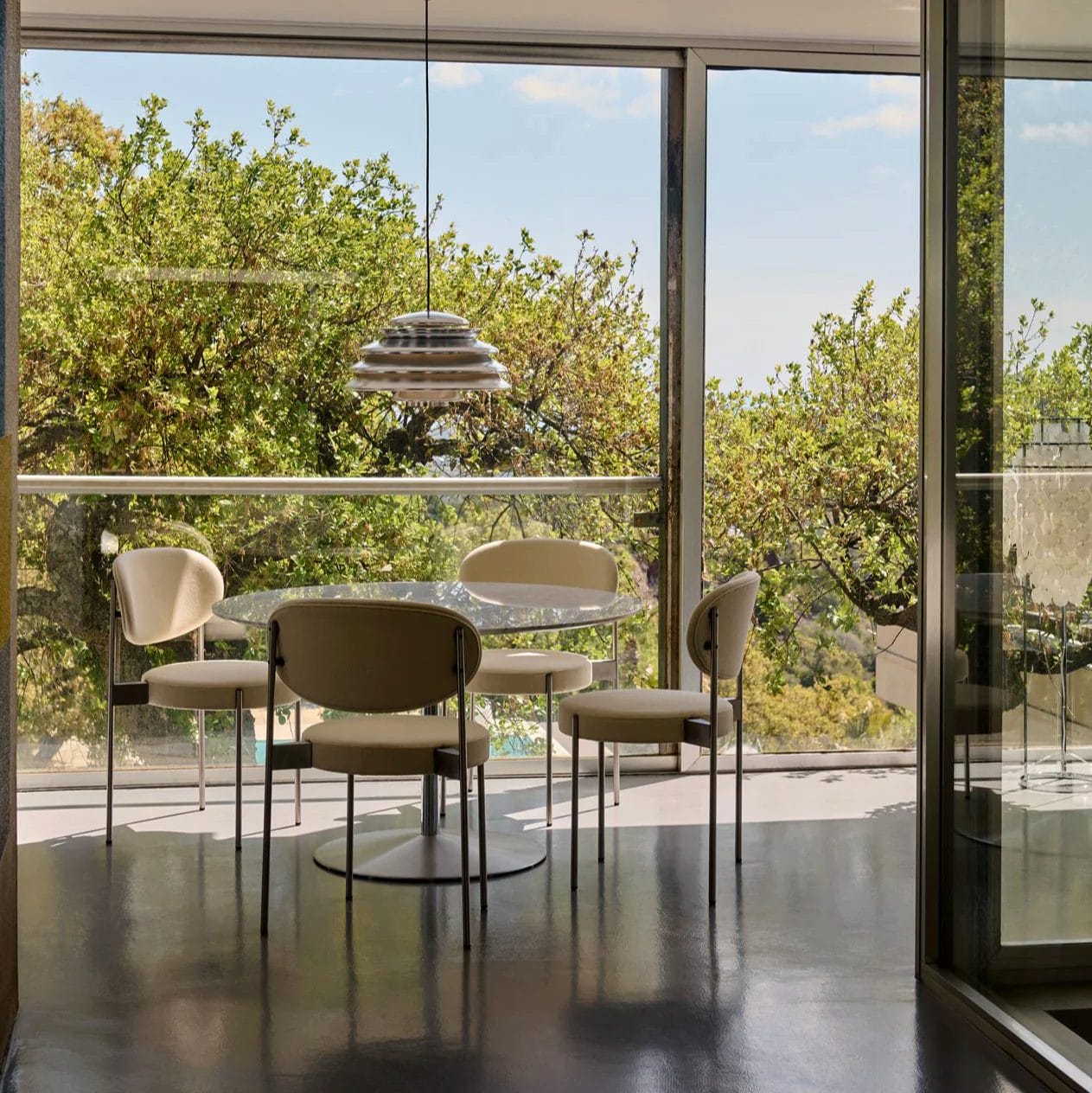 Series 430 Dining Chair, Stainless steel, Group 4, Vidar col. 222, H82 cm, Seat height: 47cm - Image 3