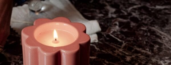 Candela Fig tree scented candle, powder pink vegetable wax, ceramic H10 x Ø11cm - Image 2