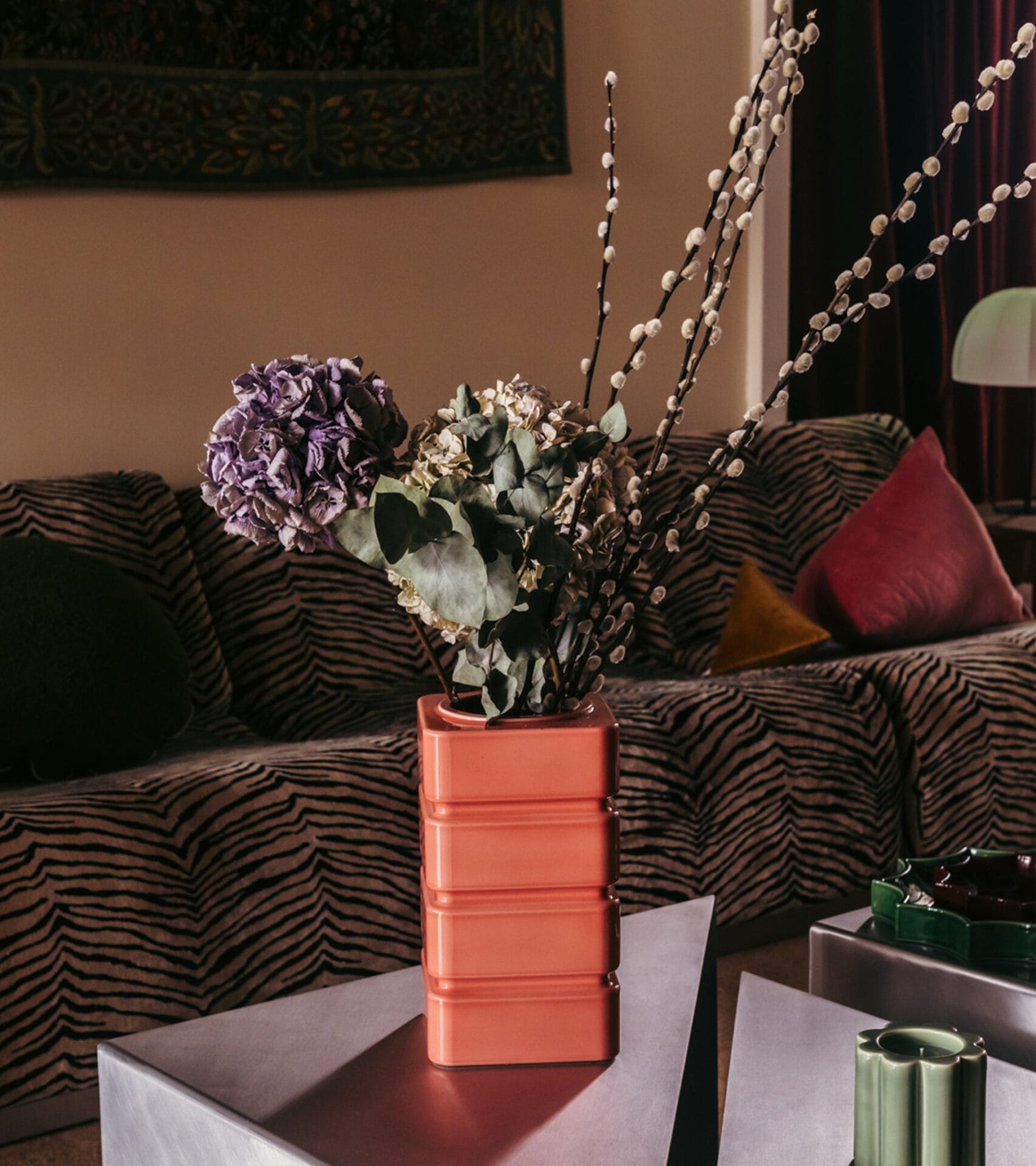 Donna powder pink ceramic vase 14x14xH29cm - Image 2