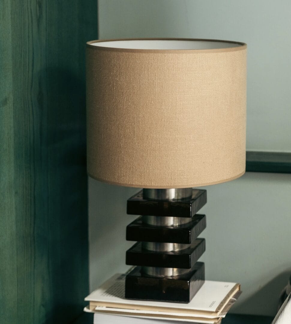 Marta Amber glass and brown textured fabric table lamp H46 x Ø28 cm - Image 3