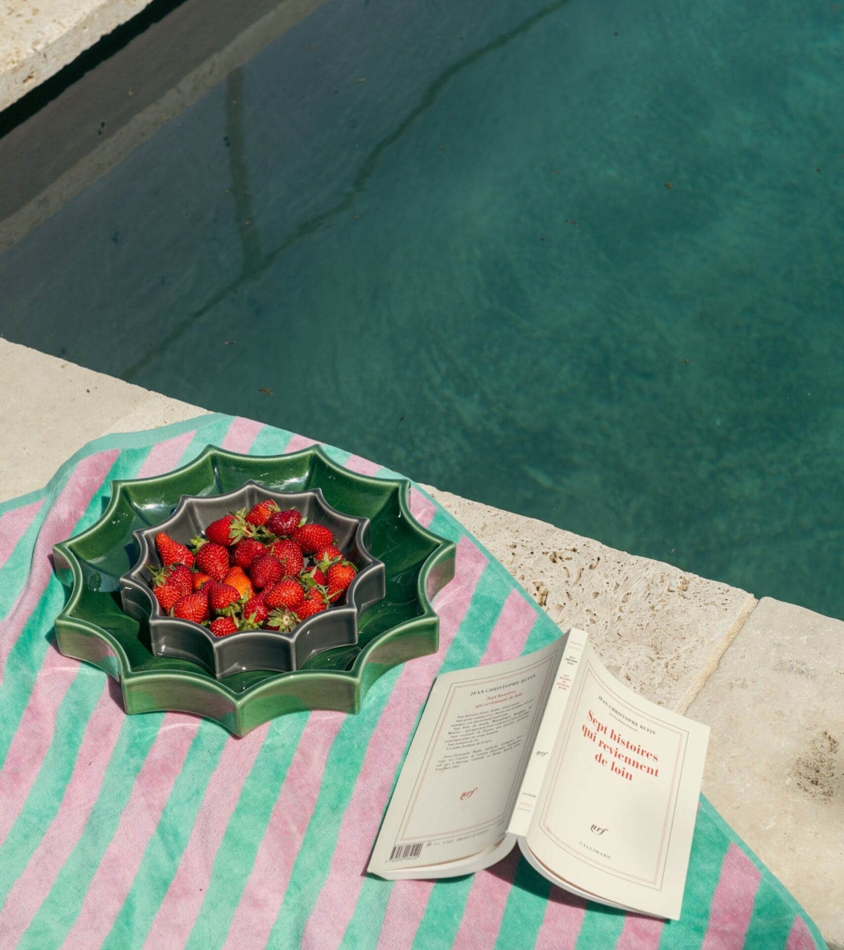 Tasca Large green ceramic pocket emptier Ø34 cm