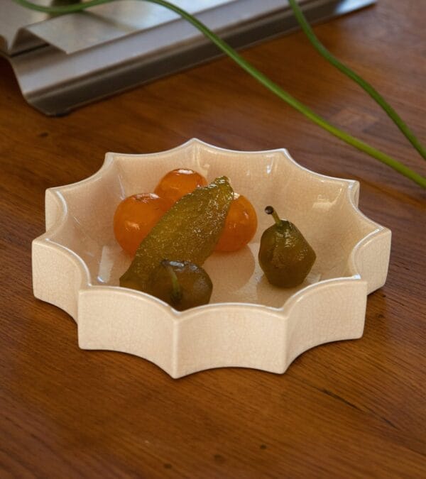 Tasca Small cream-white ceramic pocket emptier Ø22cm