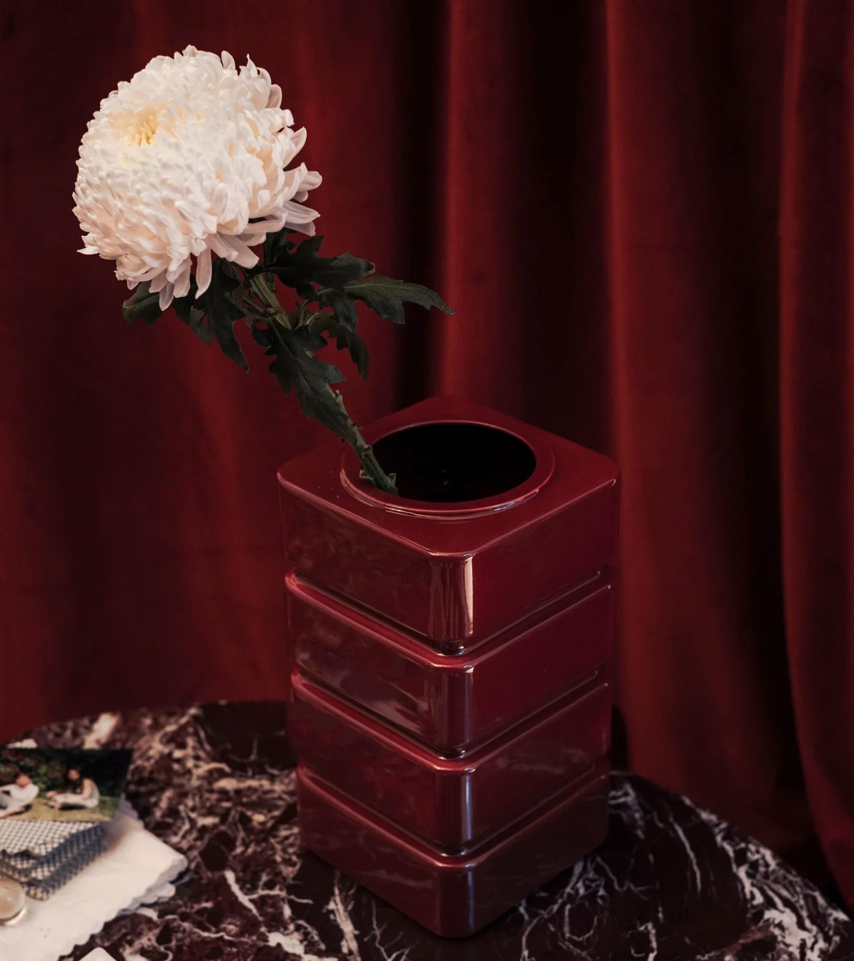 Donna Burgundy ceramic vase 14x14xH29cm