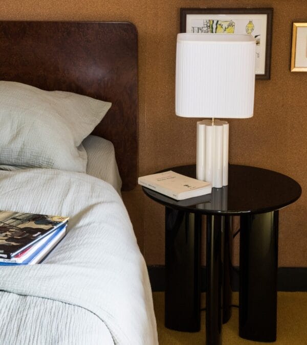 Carlotta black lacquered beech wood side table Ø50 x H50cm