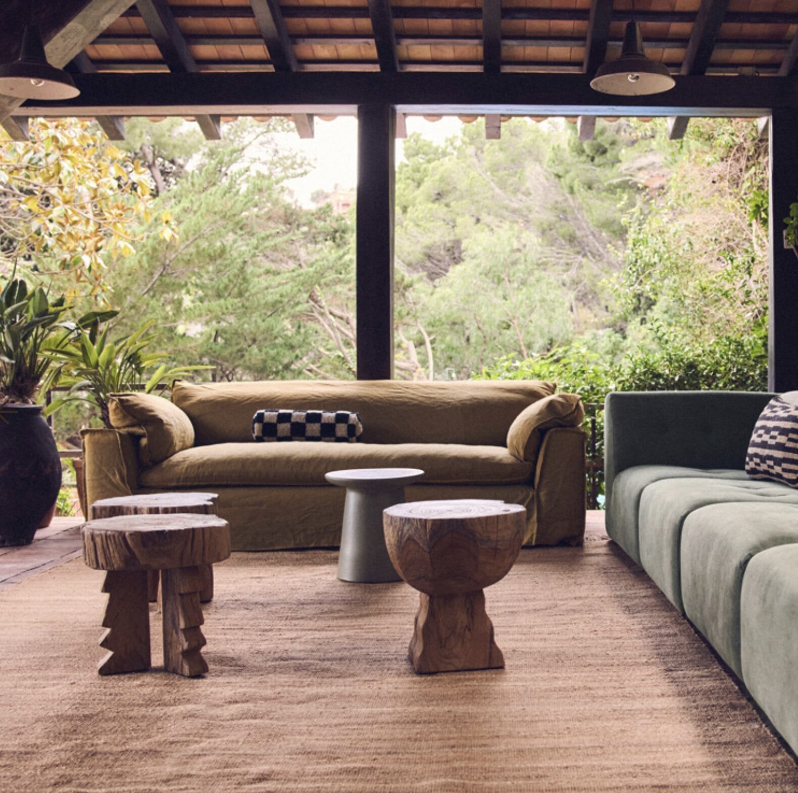 Carved wooden stool, 40x40x40cm - Image 3